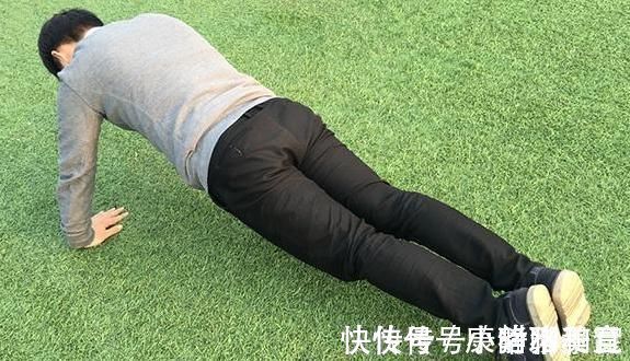 雄激素|男人坚持每天做俯卧撑，也许“3个”好处会不请自来，了解下吧！
