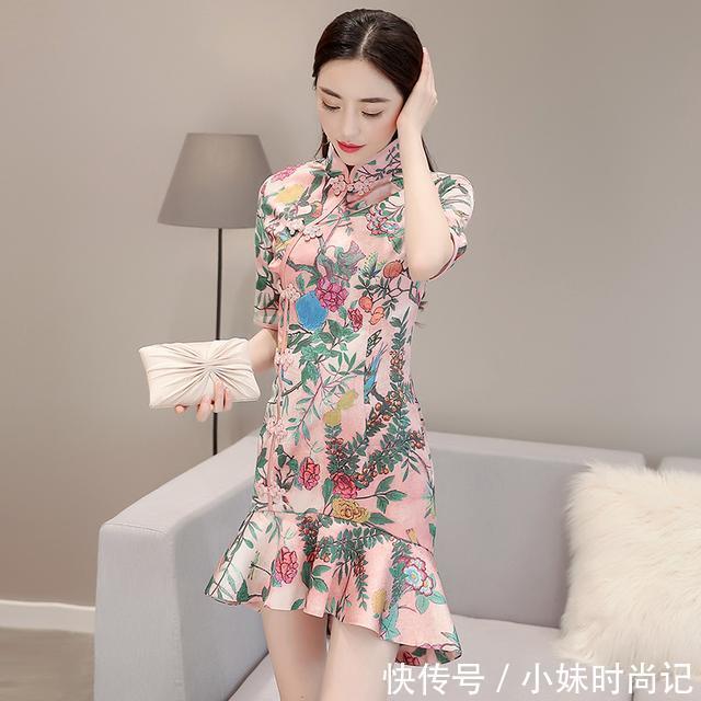 绣花 今年流行的改良版旗袍裙,不用担心老土!反之款款时尚甜美又气质