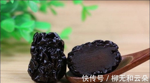 滋补美食|女人临近30岁,别总吃红枣,常吃这5种滋补美食,让你气色好!