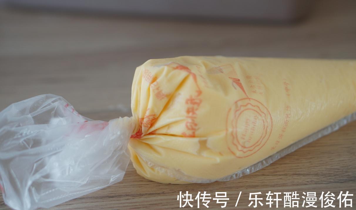 高筋面粉|自己做的冰面包也能这么好吃,香甜还流心,快来试试