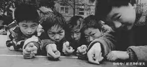 老照片|70年代老照片,满满的回忆,最后一张估计现在的小孩都没见过