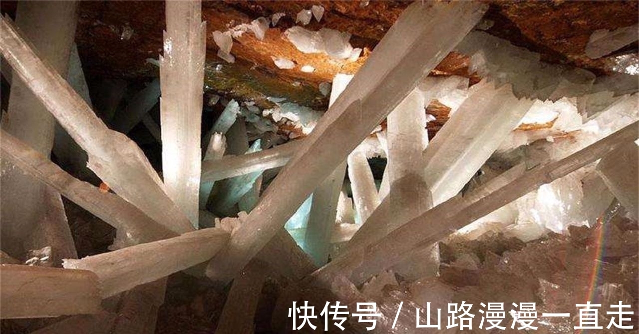 全球最大的水晶洞穴：满是水晶却异常高温，进入需穿防护服
