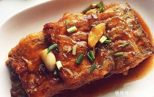 一条带鱼,一碗糖醋汁,做出来的糖醋带鱼,大人小孩都爱吃