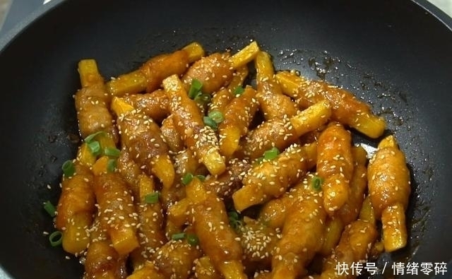 土豆新吃法,不炒不用炖,酸甜又开胃,孩子三天两头点名吃,解馋