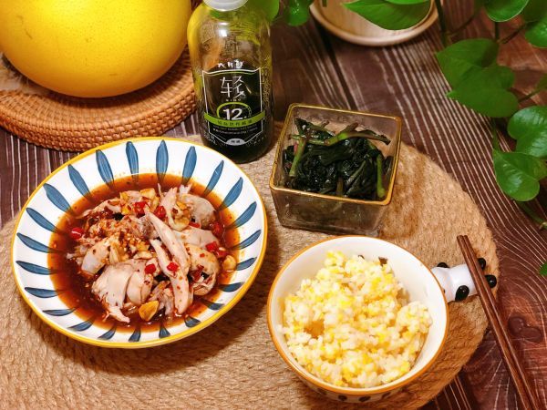 酸辣凉拌鸡腿肉