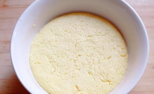 别只会烙葱油饼了，教你做玉米烙饼，不放一滴油，香甜又有嚼劲