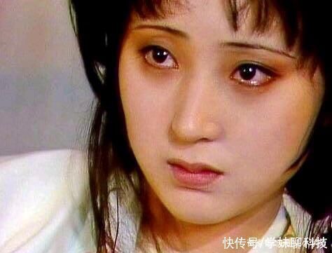 袭人!宝玉生日,黛玉为何要饮下宝钗喝剩的半杯茶此处曹雪芹大有深意