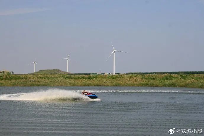 江海相依、城水相融、人水相亲,这条海岸线,值得你爆灯!