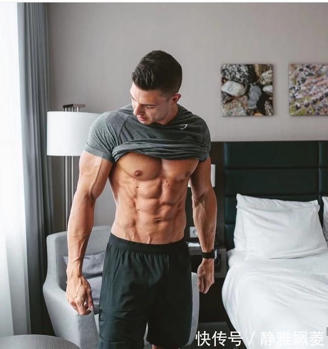 健腹轮|健腹轮练不出八块腹肌因为你搞错了这个细节,越练腰越疼