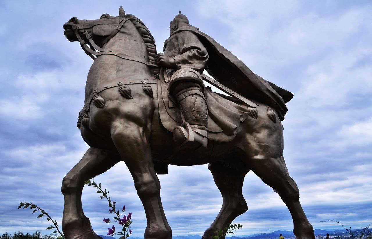 据守|郑成功据守闽南，哪来的钱起兵抗清？