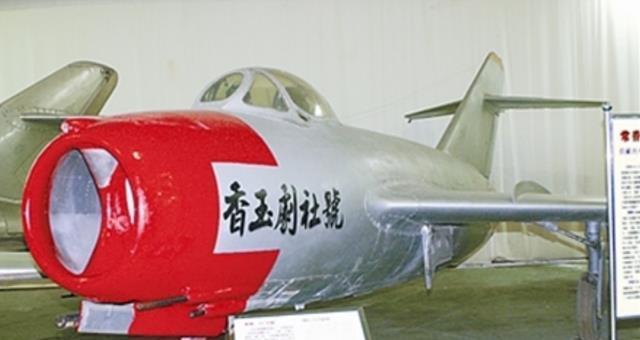 祖国|豫剧宗师常香玉:义演上百场,募集15亿,为祖国捐了一架战斗机