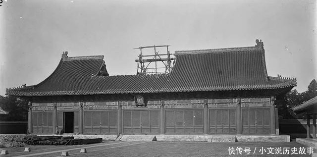 医生|清末旧照片:大内高手身体瘦弱武器落后,医生竟然露天拔牙