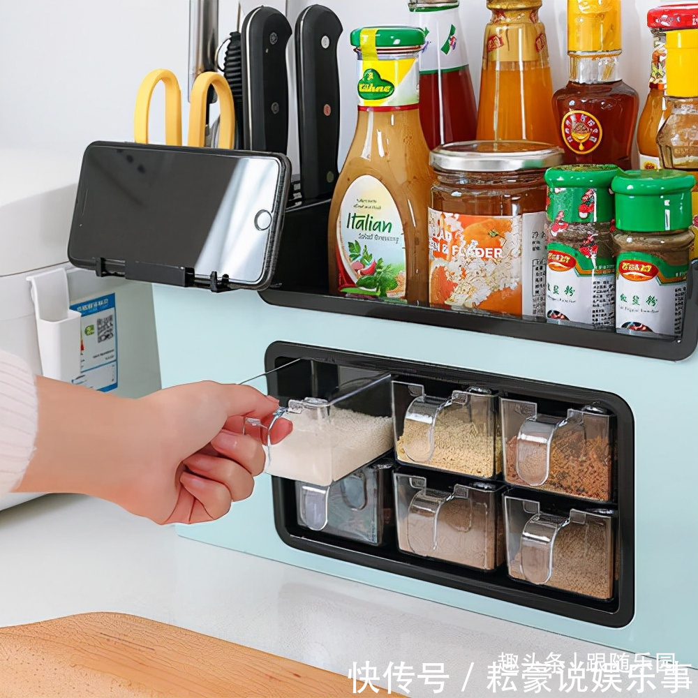 地板|去嫂子家才发现:厨房从不摆瓶瓶罐罐,瞧聪明人这样布置,真先进