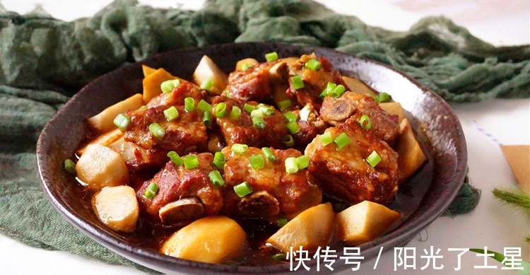 肋排|贴秋膘，一荤一素来搭配，蒸20分钟就出锅，香味四溢，解馋又营养！