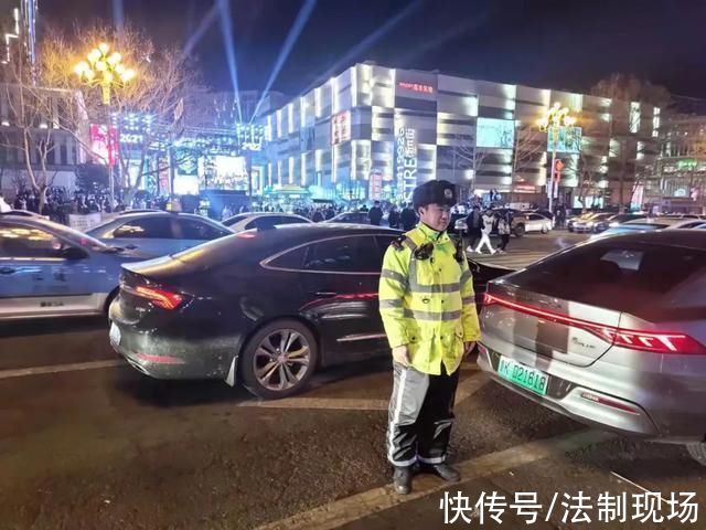 威海交警一大队|你好2022丨元旦“警”色浓，守护不打烊