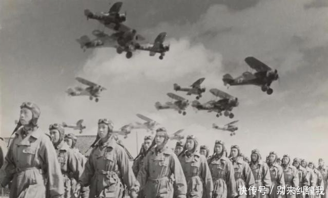 抗战时期|少见的抗战老照片:空中武装力量那张很气派!