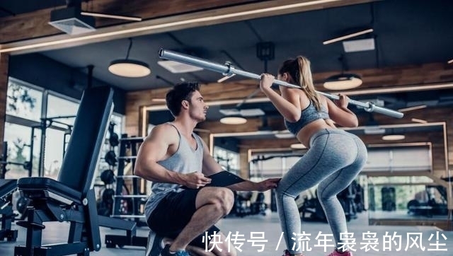 杠铃|韩国姑娘健身有天赋，身材玲珑有致，只要行动也能拥有