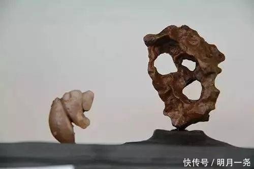 米芾拜石|两块小石头40多万成交,小石头魅力不减