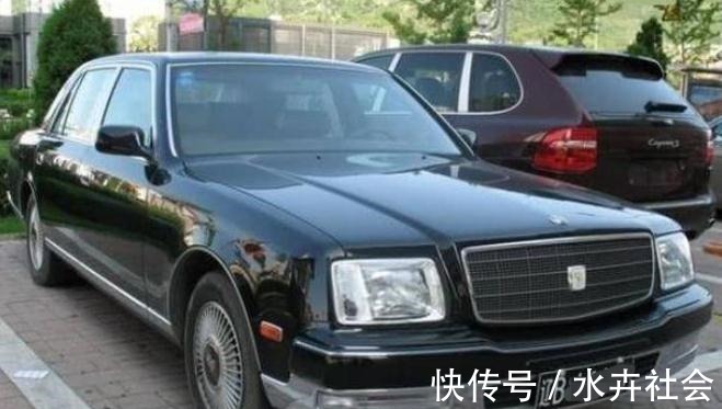 男子相亲时晒300万豪车，图片曝光后，女嘉宾全部灭灯