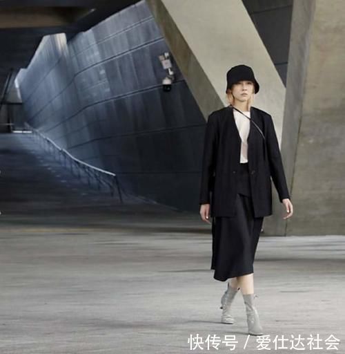 风格 今年流行“大衣+半身裙”,优雅显高级,有品位的女人都这么穿