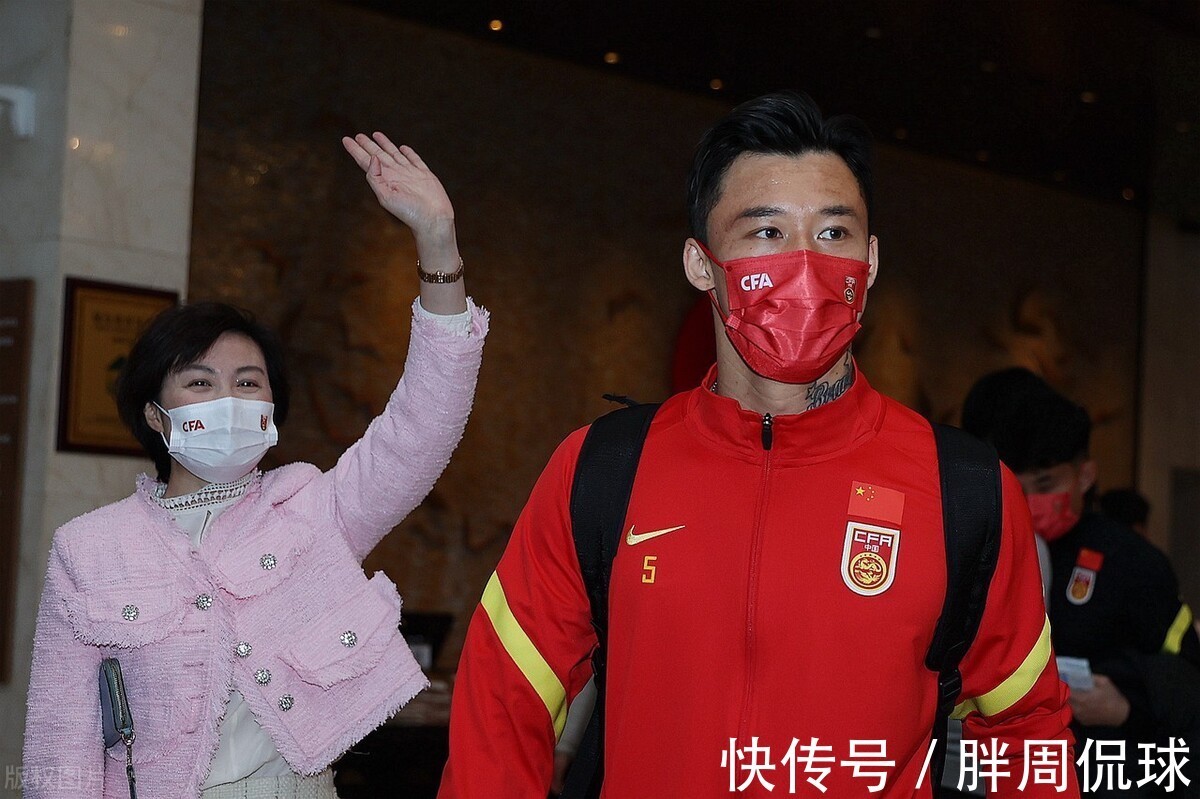国足|上海海港弄巧成拙!疯狂签国脚自讨苦吃?或彻底无缘中超冠军
