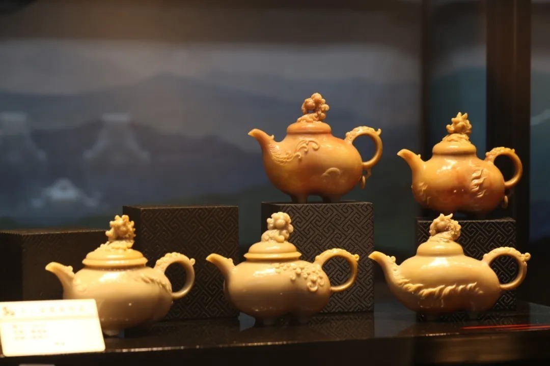 拿下天工奖|2020年天工奖,玉石界的“奥斯卡”,翡翠玉雕独领风骚拿下金奖!