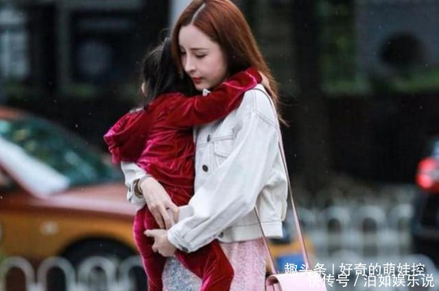 家庭主妇|总打扮和从不打扮的妈妈,养出来的孩子,20年后差得不是一星半点