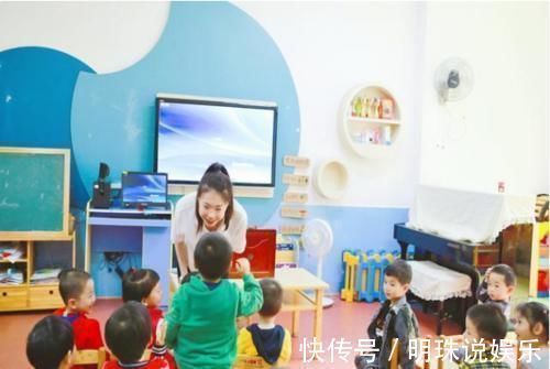 二胎|两张幼儿园“缴费单”火了,家长看后一脸无奈:哪还有钱生二胎?