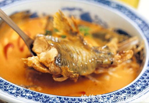 腥味|炖鱼时总有鱼腥味牢牢记住4点,鱼肉又香又嫩,没腥味