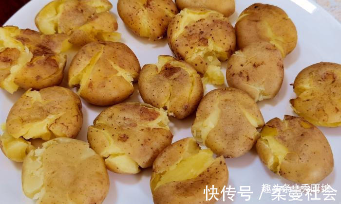 小土豆|这食材价格不贵，营养却很全面，简单一蒸一煎，当菜又当饭，真香