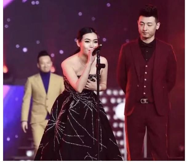 夏薇澜首登陌陌“音乐大赏”频道,央视歌手实力果然不一般