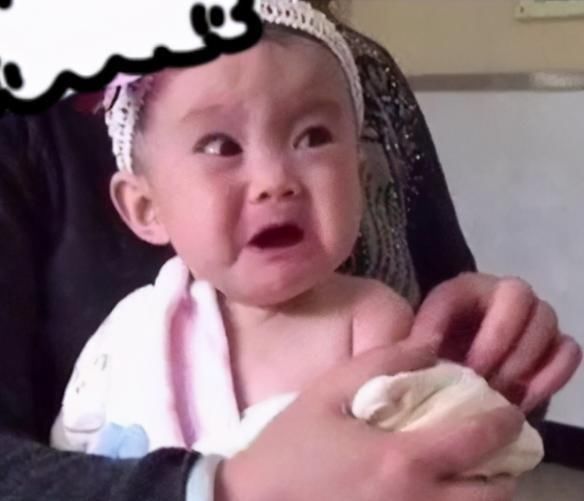 宝宝|8个月大宝宝接种疫苗，表情太丰富医生不忍心，网友：奥斯卡影帝