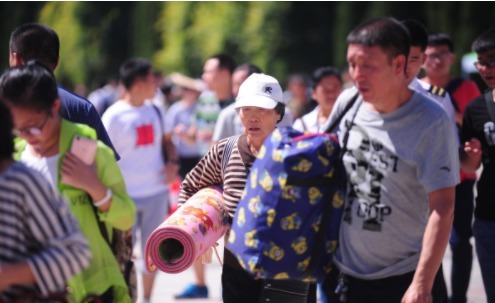 家长|家长担心上大学的孩子,孩子同样也担心着家长,网友:还真有道理