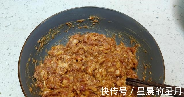 饺子|立秋了，再不吃这个菜就晚了，今天教你用它包饺子，吃起来特别鲜！