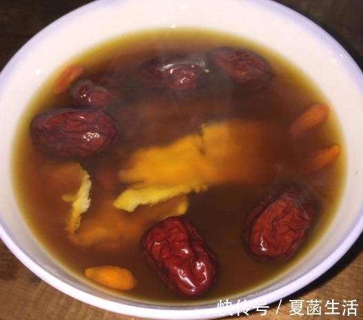 红枣|红枣跟它是绝配,美容养颜去湿气,煮一次喝一个月,简单易学!