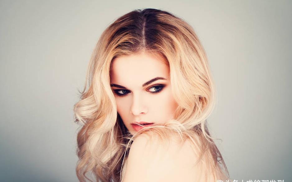 色素|染发后发根黑发和发梢黄发怎么处理?只需三招,让颜色统一更持久