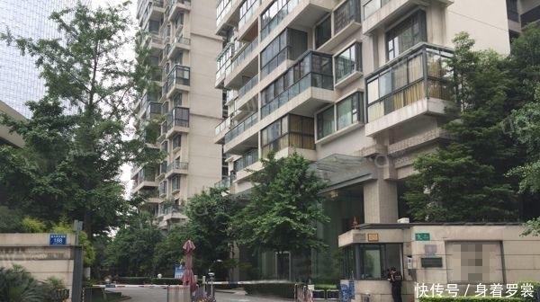 新房买了精装房, 交房时“愣住”了, 这就是所谓的“精装房”