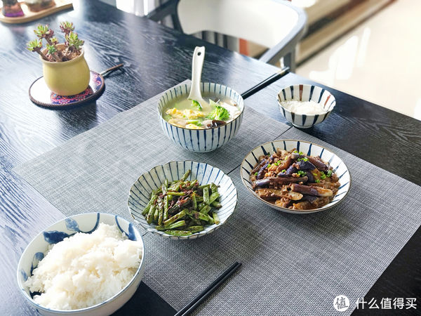 笋干菜|两口子的极简午餐，清淡鲜美极好吃，网友：怎么3个菜？不行