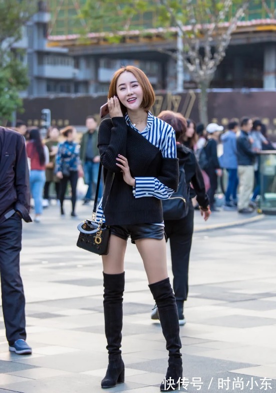 笑容|长靴热裤短发美女,身材姣好笑容甜蜜