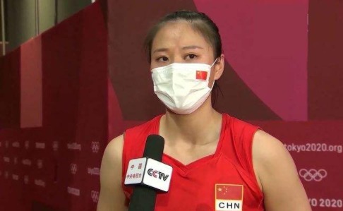 曾春蕾|奥运冠军龚翔宇掩面痛哭,曾为她弃用曾春蕾,郎指导真信错人?