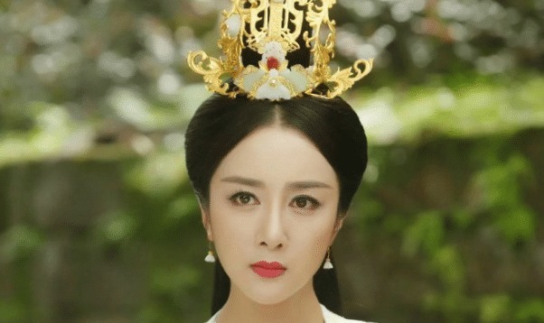 不解之缘|从小长相就很漂亮的李依晓,还曾经学过戏曲,与表演有着不解之缘