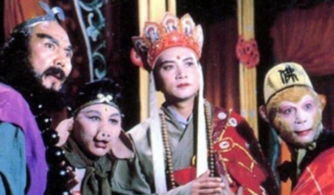 西游记中此仙瞧不上玉帝,元始天尊太上老君跪拜,只因他靠山太大