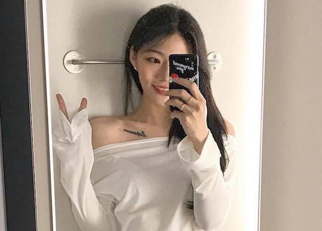 时尚|时尚美观又修身的牛仔裤, 将美女的蜂腰细腿体现得淋漓尽致!