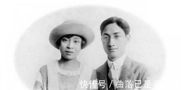 挽联$徐志摩罹难,老师送14字挽联,令人感慨!徐志摩罹难,老师送14字挽联,令人感慨!