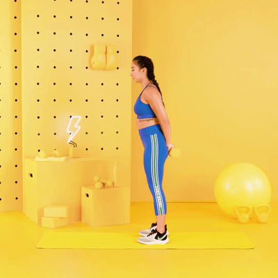 萨尔玛希米|埃及180斤特型模特,敢于在金字塔前自拍写真,身材曲线曼妙有致