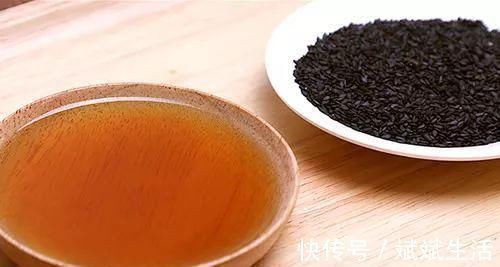头皮屑|头发,越洗越油,越洗越少?坚持“3不要吃5物”,头发回到年轻时