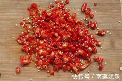 燕麦片|经常失眠的人，要远离以下3种食物，吃得越多失眠会越厉害