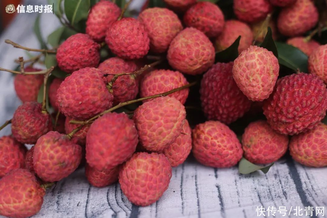 小伙|小伙“日啖荔枝”2斤,声音嘶哑喉咙痛!医生紧急提醒