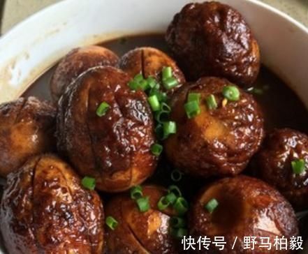 虎皮蛋|鸡蛋别只会水煮多加“1步”,5元1个有人抢着要,真是太香了