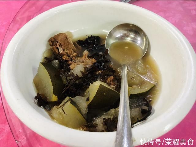 炒豆角|岳父生日摆寿宴，在农村这10菜1汤不到400块，大家来看看值不值吧